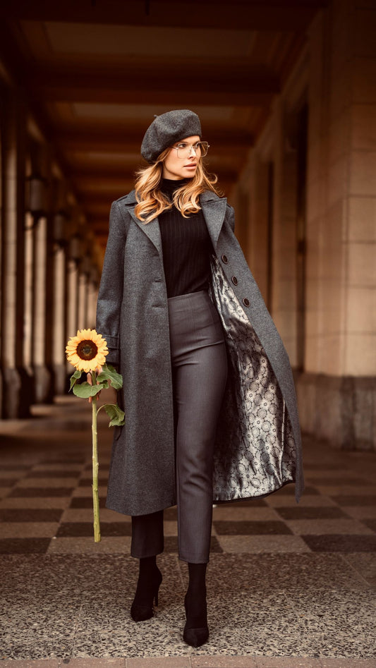 zimowy wełniany płaszcz