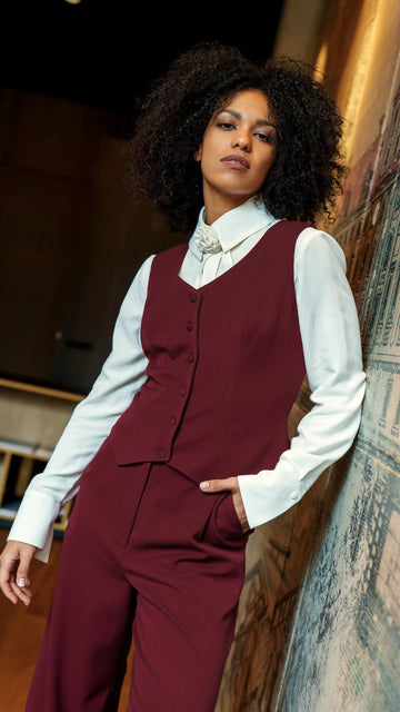 Burgundowa kamizelka