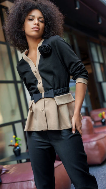 Czarny soft jacket z baskinką / Róża